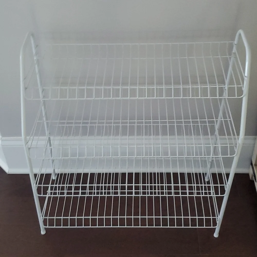 CLOSET MAID SHOE RACK